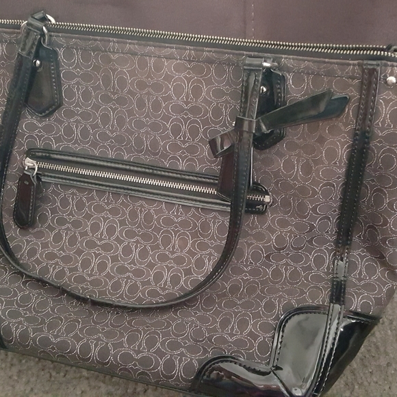 Coach Purse - Picture 4 of 6